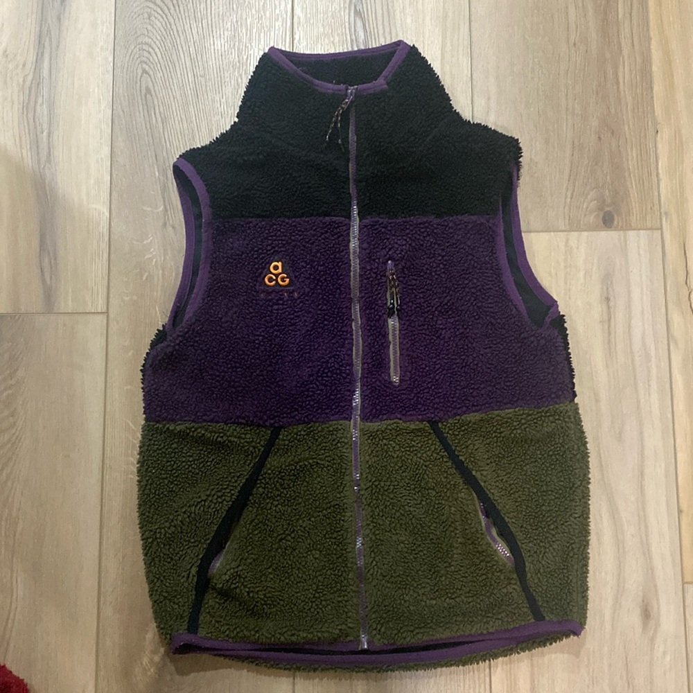 Vintage Nike acg sherpa vest